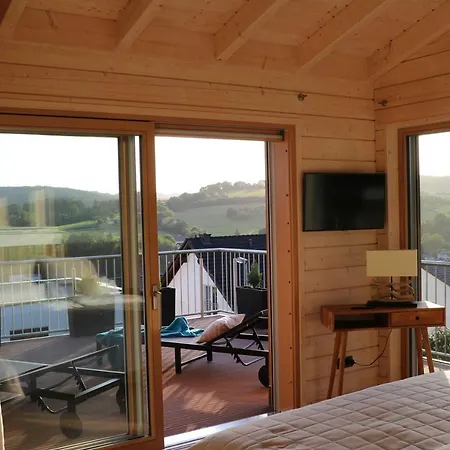 Oaktree-cottage Holiday home Loehnberg