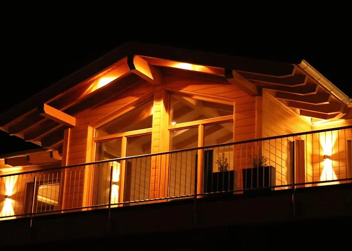 בית נופש Oaktree-cottage *